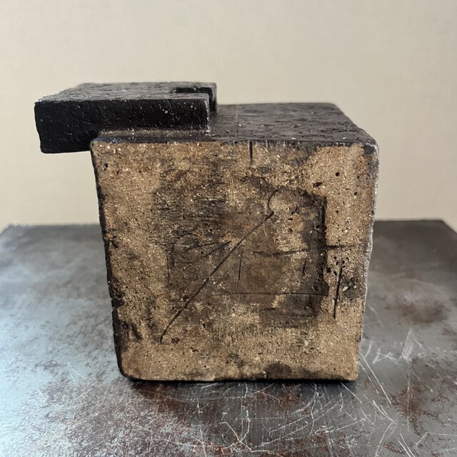 オブジェ (花器) 黒釉&焼締 幾何学紋 box on box No.3、4、5 | iichi
