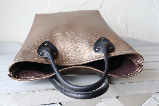 男女兼用 底マチ広 ブロンズ トートバッグ 内ホックあり ハンドメイド