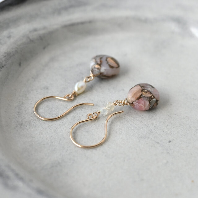 ☆SALE】コッパーピンクオパールのピアス・イヤリング変更可・14kgf