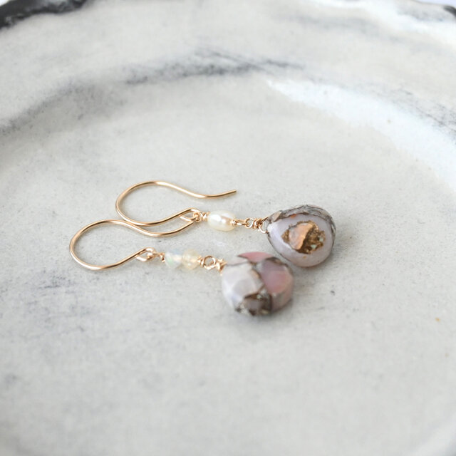 ☆SALE】コッパーピンクオパールのピアス・イヤリング変更可・14kgf