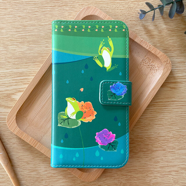 【受注製作品】花とカエルのiPhoneケース《Android対応》手帳型スマホケース 名入れ ギフト 動物 蛙 可愛い