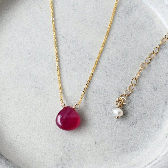 宝石質ルビーの一粒石ネックレスB・14kgf | iichi 日々の暮らしを