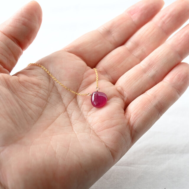 Ruby】宝石質ルビーの一粒ネックレストップ 宝石質ルビーの一粒石