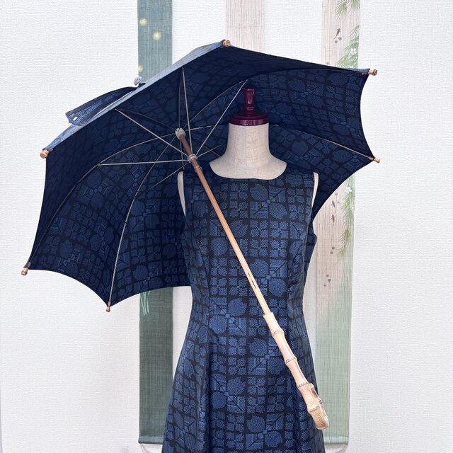 大島紬リメイク＊手作りおしゃれ日傘とお揃い巾着トート＊グレー系 花