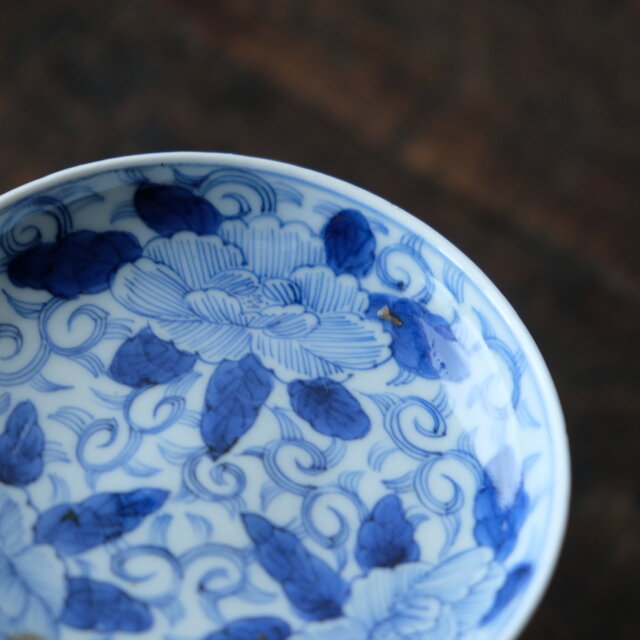 古伊万里 染付 牡丹唐草 蓋付茶碗 - 生活骨董と古布の