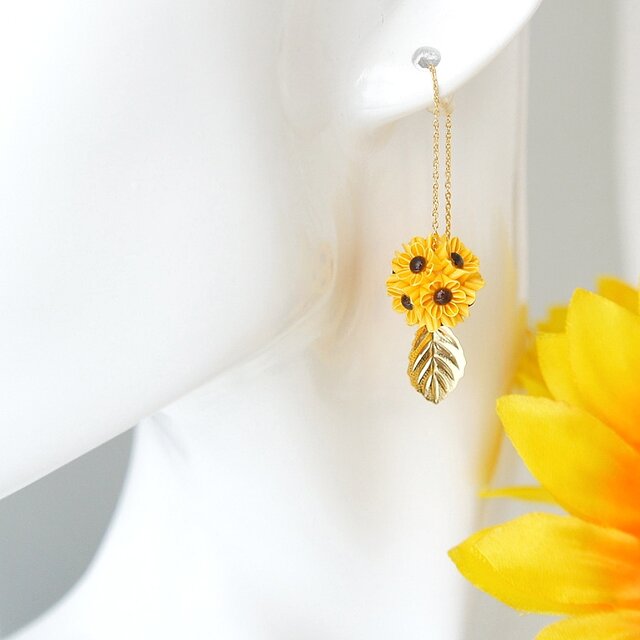 長さが変わる 「アメリカンピアス / ひまわり 」 つまみ細工 チェーン