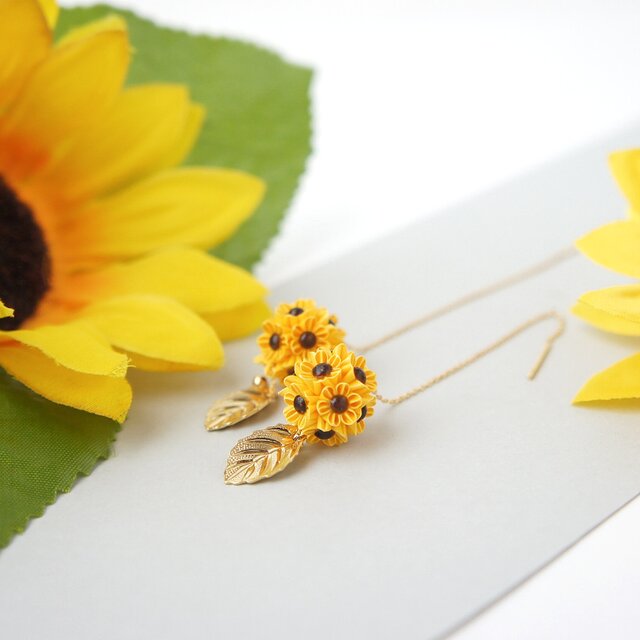 長さが変わる 「アメリカンピアス / ひまわり 」 つまみ細工 チェーン