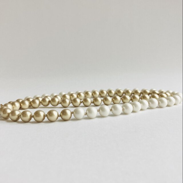 樹脂パールバイカラーオールノットロングネックレス/10mm約90cm/ミルクホワイトxゴールド/G/made in japan