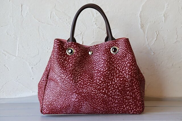 トートバッグ エンジ色 軽量 柔らか ハンドメイド 725 | iichi 日々の