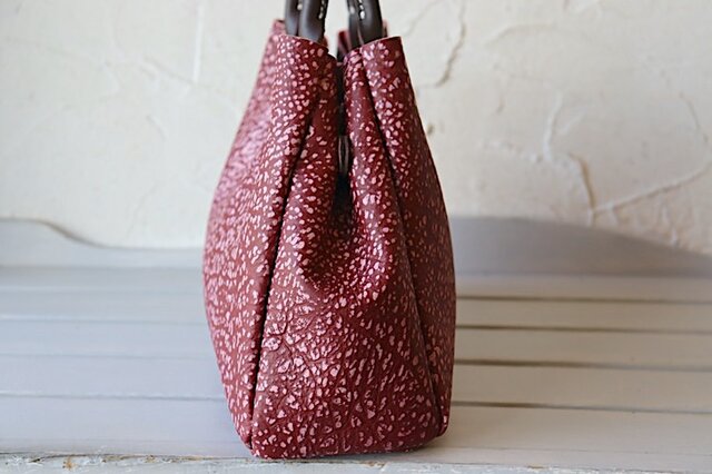 トートバッグ エンジ色 軽量 柔らか ハンドメイド 725 | iichi