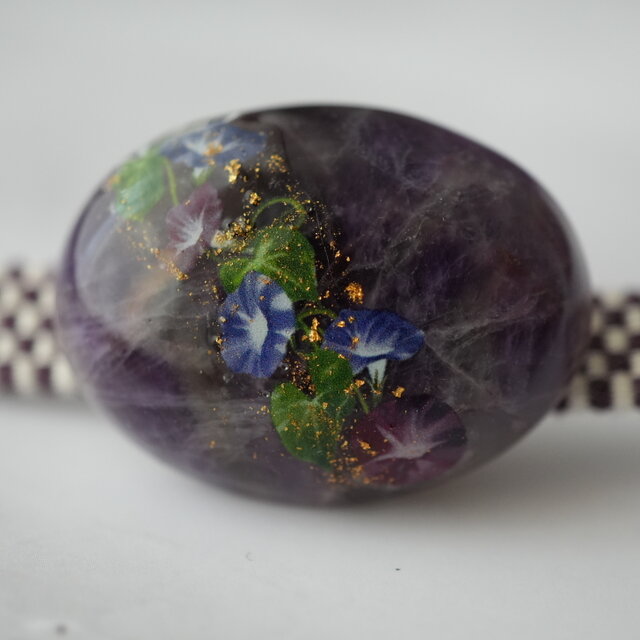 （iichi限定）天然石アメジストと朝顔、金箔の帯留め【一点物】