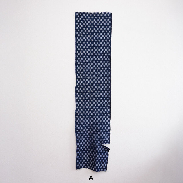 古布　絣の暖簾　ハンドメイド 古布 藍染 絣 端切れ 3枚セット｜ハンドメイド・リメイク用