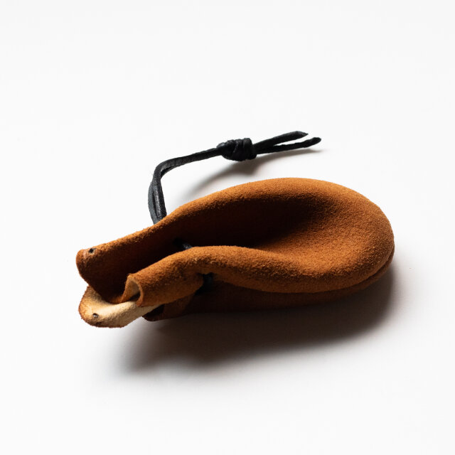 鹿革巾着 燻革匂い袋 | iichi 日々の暮らしを心地よくするハンドメイド