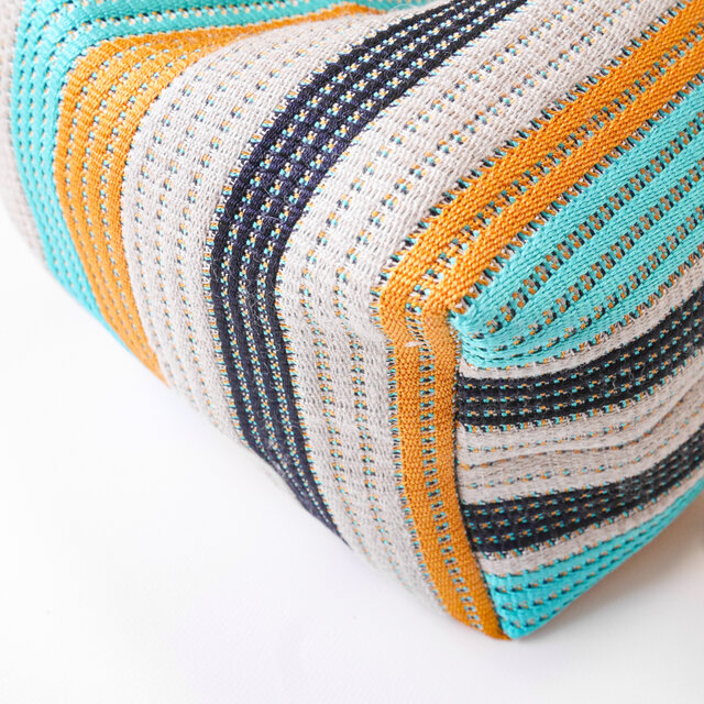 リネンと絹の手織り巾着バックOTB 21cm×21cm×10.5cm | iichi