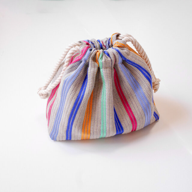 リネンと絹の手織り巾着バックマルチカラー　20cm×22cm×8cm