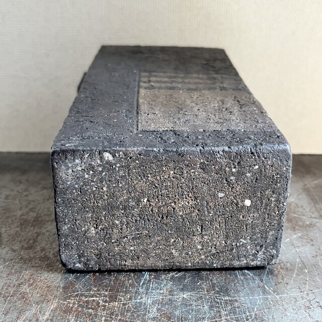 オブジェ (花器) 黒釉&焼締 幾何学&縞紋 box with a fence 長角型 No.1