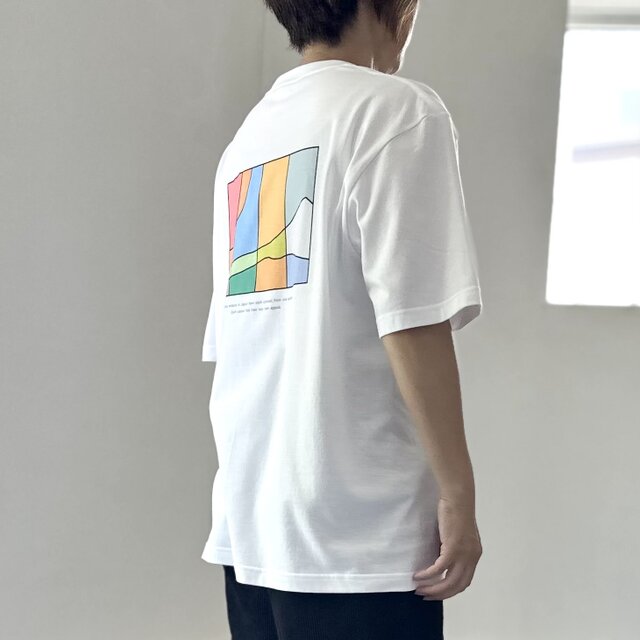 2025新作』【ユニセックス】four seasonsバックプリント ビッグ