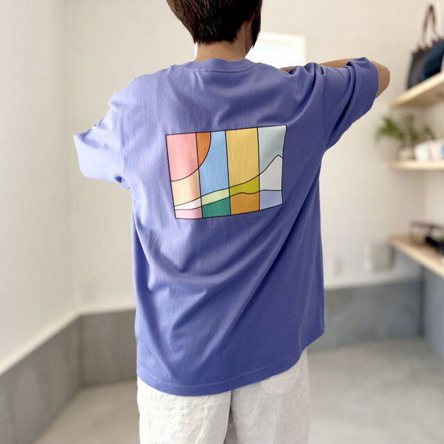 『2025新作』【ユニセックス】four seasonsバックプリント ビッグシルエットTシャツ 5色展開【ダスティブルー】