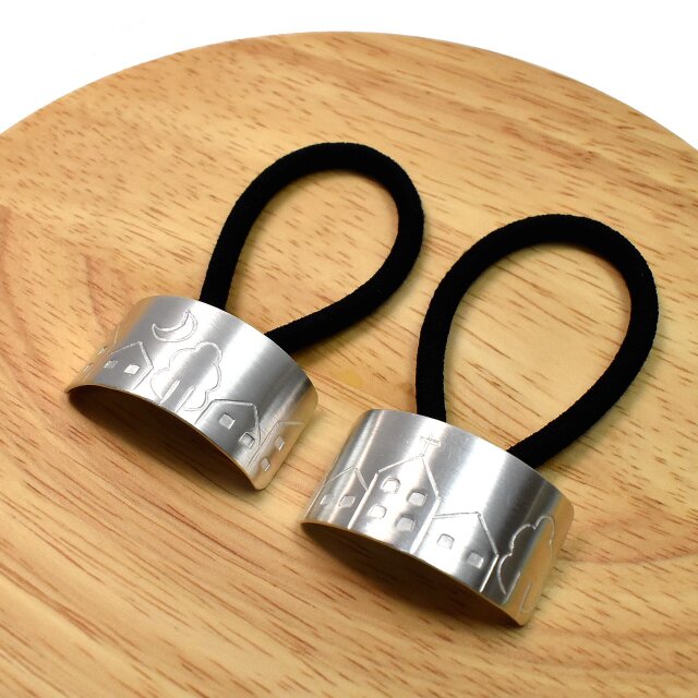 三日月と町並み 1つ結び用シルバーヘアゴムA | iichi 日々の