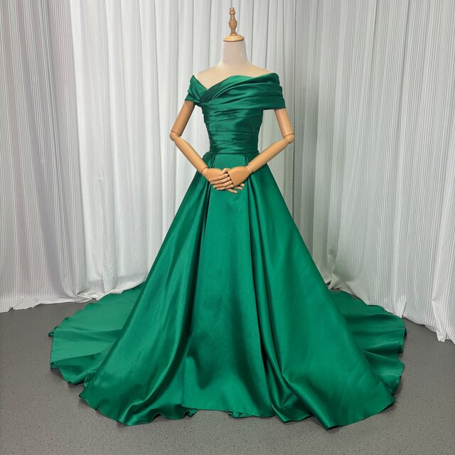 カラードレス グリーン オフショルダー 編み上げ 快適な生地
