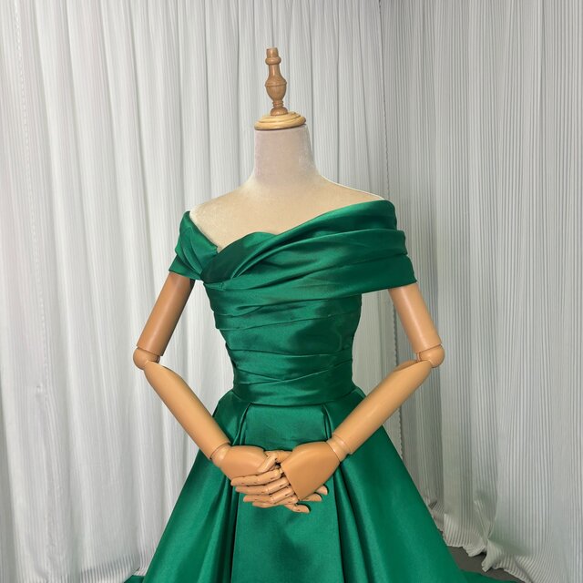 チャコット　ロイヤルダンスミントグリーン オフショルダードレスM チャコット ロイヤルダンスミントグリーン オフショルダードレス