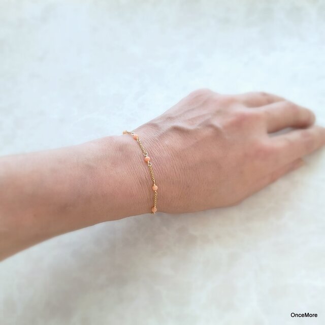 ピンクコーラルのステーションブレスレット | iichi 日々の暮らしを 