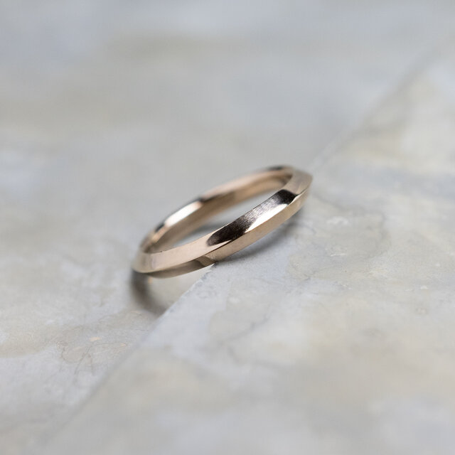 PGPピンクゴールドトライアングルプレーンリング 2.6mm幅 鏡面｜FA-1141