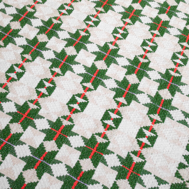 葉っぱ柄の手織りマット（ガラ紡の糸とスーピマ綿の糸） | iichi 日々