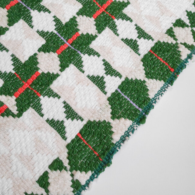 葉っぱ柄の手織りマット（ガラ紡の糸とスーピマ綿の糸） | iichi 日々