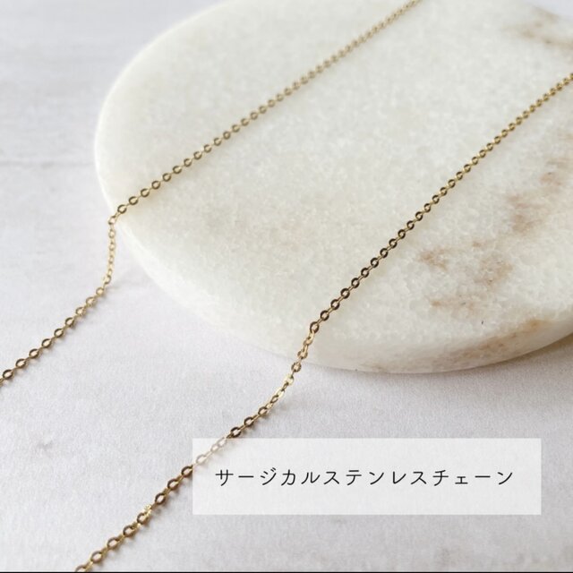 ひまわり色のチェコガラスボタンネックレス｜スライドボールつき