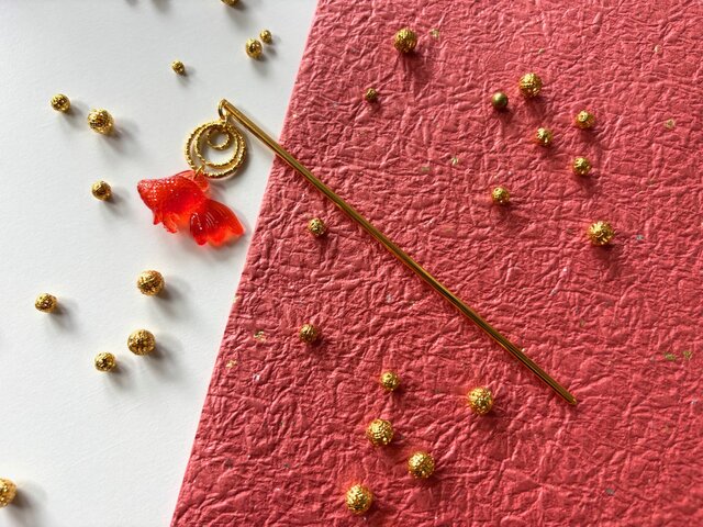 水鏡様お取り置き　10/17まで　金魚　レジンヘアゴム　土佐金　煌めく紅葉 ☆すいすい金魚ちゃん(受注生産) 樹脂粘土 レジン 置物 その他