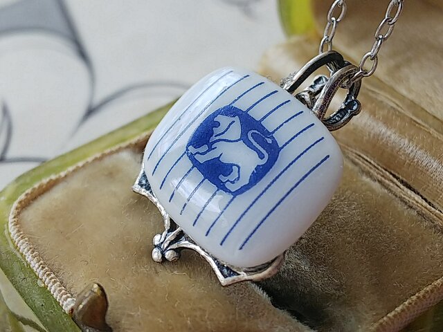ヴィンテージ ロイヤルコペンハーゲン 淡いBlue／獅子