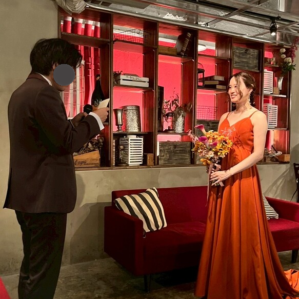 キャミソール テラコッタ色 カラードレス 快適な生地 滑らか 編み上げ 2次会/合コン