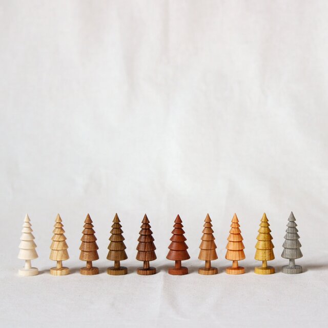 北の自然が奏でる木のシンフォニー　木の置物　カラフル10点セット