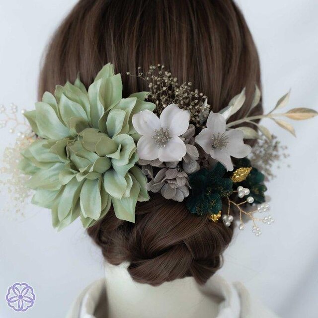 m...様髪飾りオーダーページ くすみグリーンとモスグリーンの髪飾り No.GM3 成人式 卒業式 結婚式