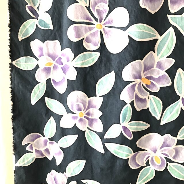 綿100%ロウケツ染生地　タイザンボク　ブルー