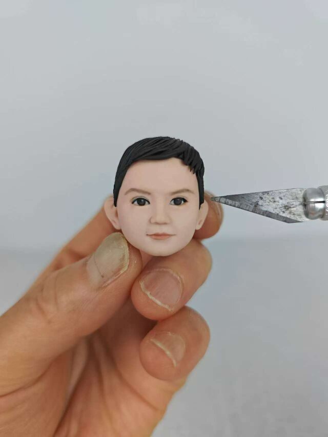 家族記念日 プレゼント 家族写真 記念品 似顔絵 人形 ❤ 大人数 肖像画