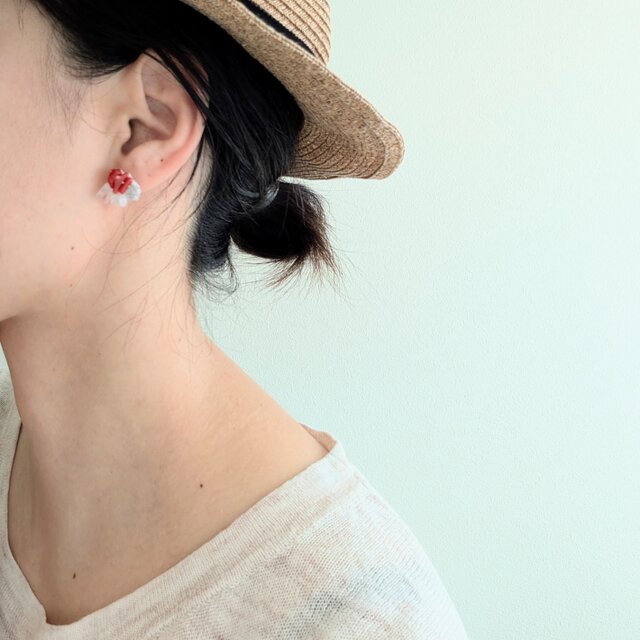 monolog 彩光ピアス&イヤリング B(染サンゴ&ローズクォーツ)