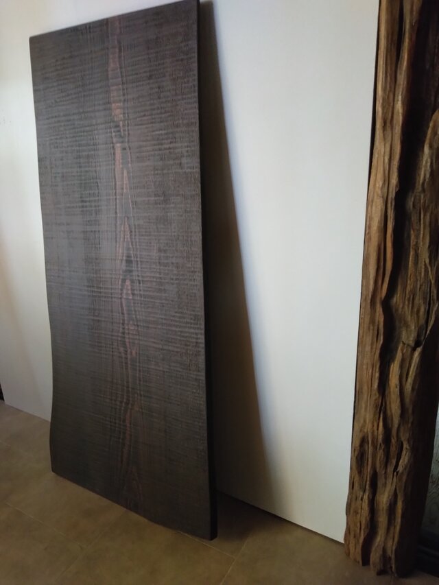 杉・横すりカンナ仕上げの一枚板 天板 | iichi 日々の暮らしを心地よく