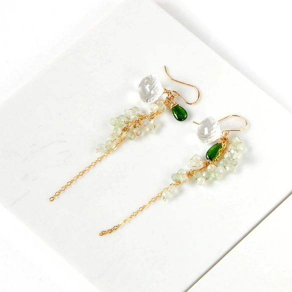 [ヴェールの風]クリスタルクォーツxプレナイトピアス14kgf