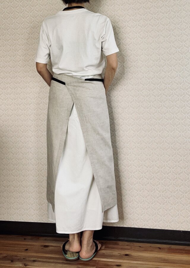 リネンエプロン バイカラー〉 | iichi 日々の暮らしを心地よくする