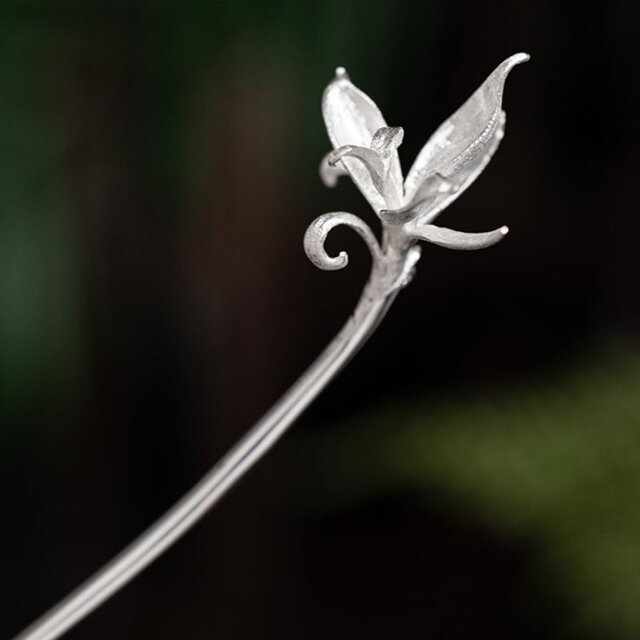 ダンドクの花のかんざし - まるで本物の花が咲いている K178 | iichi 