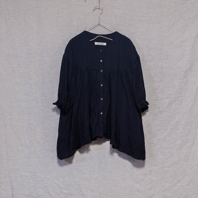 リネンゴム紐７部袖ギャザーチュニック　紺色