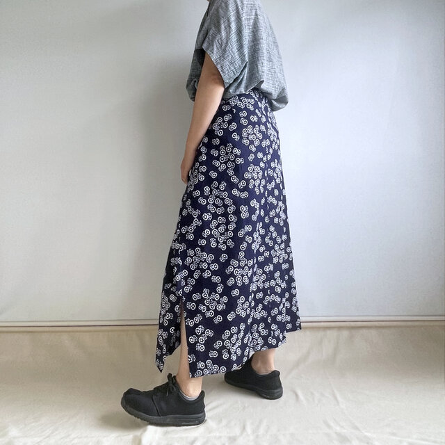 値下げ‼️✝麻布十番 ギャラリーくめ  着物生地スカート 楽天市場】日本製 和柄 はぎ スカート 和モダン 着物柄 着物