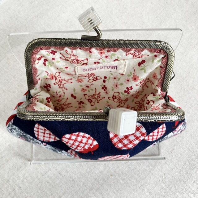 がま口ポーチ いちご柄 | iichi 日々の暮らしを心地よくする