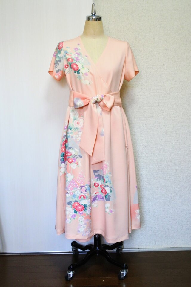 着物リメイク カシュクールワンピース | iichi 日々の暮らしを心地よく