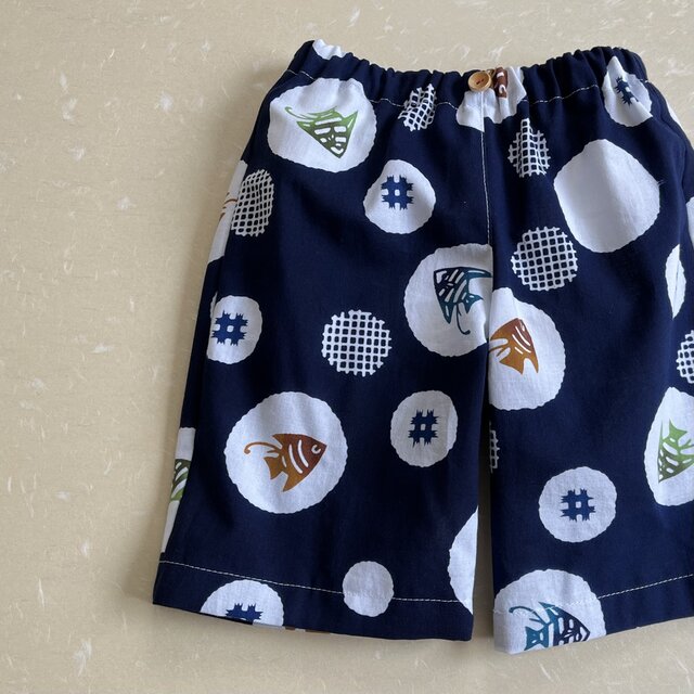 子供　浴衣地ハーフパンツ　注染サカナ（紺地）　100～130〈受注製作〉