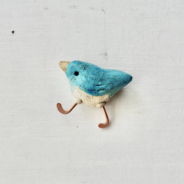 おさんぽ鳥のブローチ 08 | iichi 日々の暮らしを心地よくする
