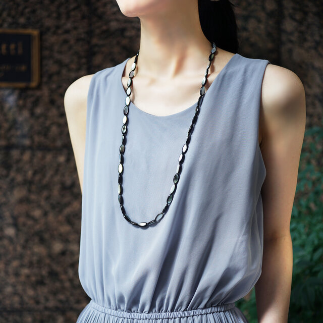 黒蝶貝のオーバル80cmオペラロングネックレス　～十六夜（いざよい）