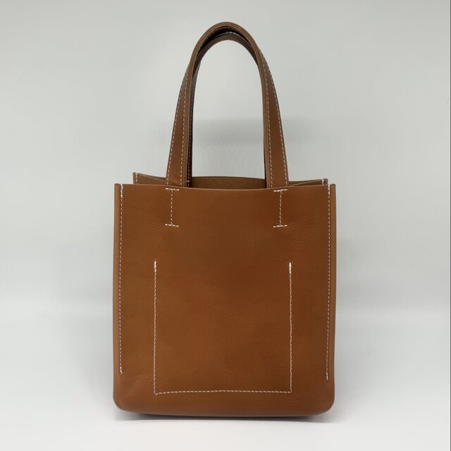 レザースクエアトートバッグ（ハンドメイド／ボックス型／マチ広め